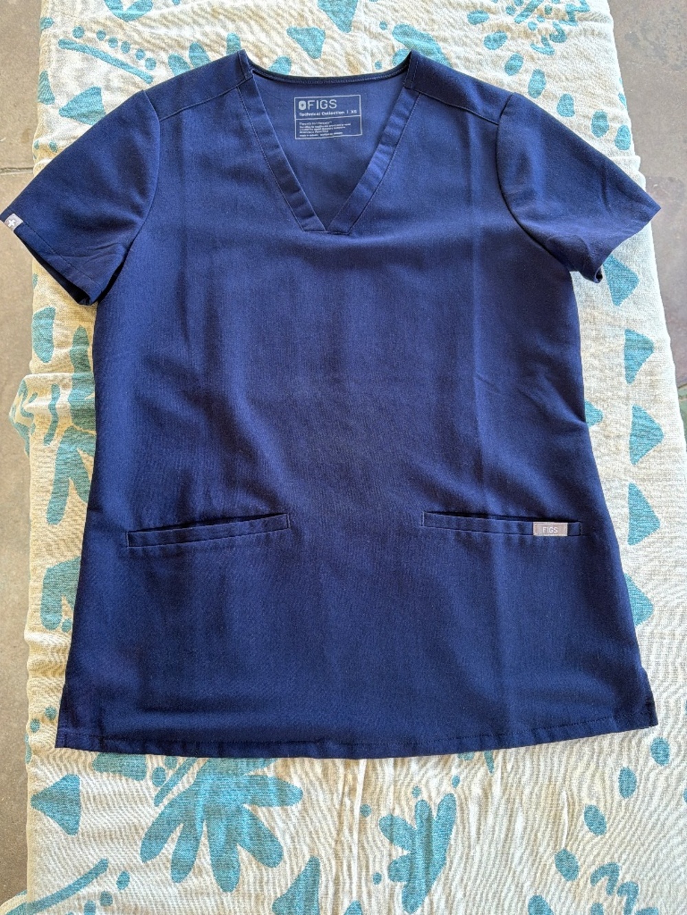 Figs Casma Scrub Top